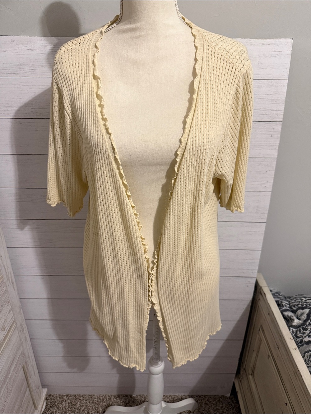Cream Open-Front Short Sleeve Knit Cardigan